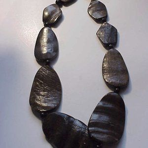 STUNNING BUFFALO HORN NECKLACE    NEW